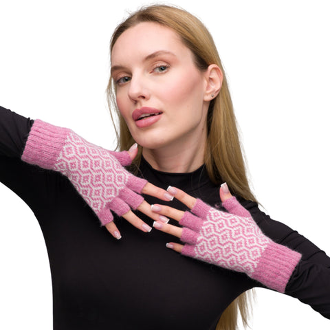 Fingerless Gloves with Geometric Fairisle Pattern