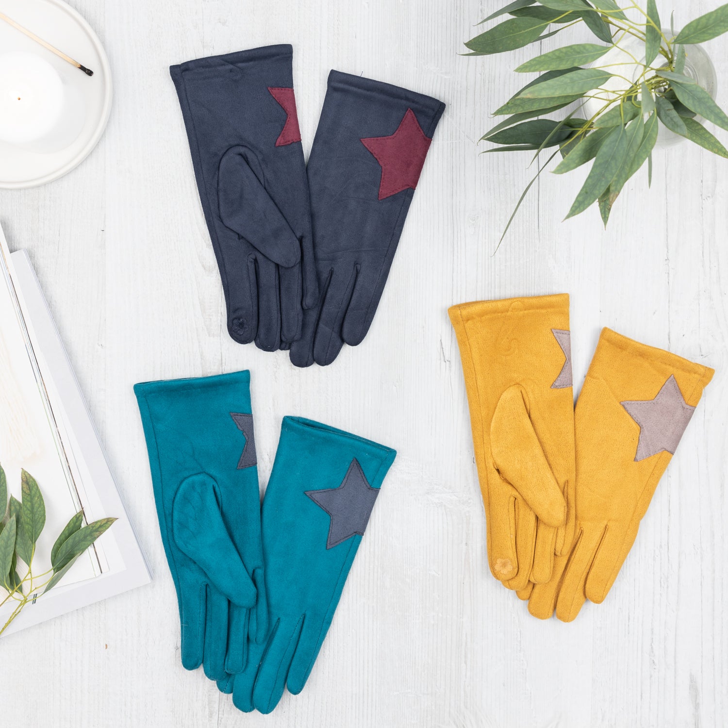 Star Faux Suede Gloves